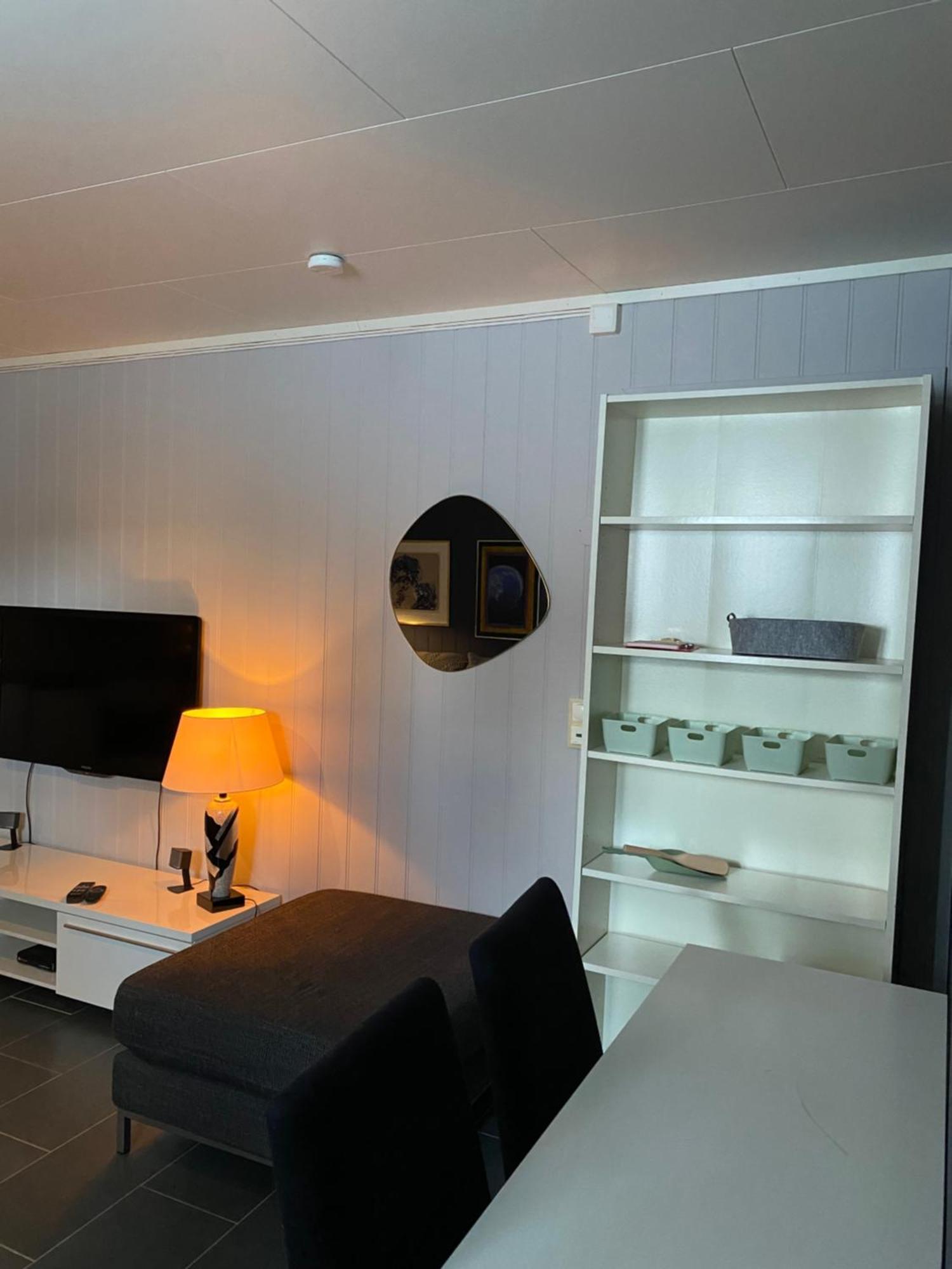Koselig Liten Leilighet I Tromso Luaran gambar